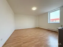 Pronájem bytu 2+kk, Holice, náměstí T. G. Masaryka, 52 m2