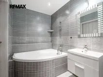 Prodej bytu 3+kk, Praha - Petrovice, Rezlerova, 64 m2