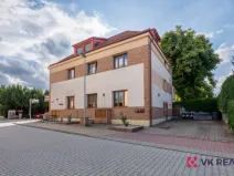 Prodej činžovního domu, Praha - Horní Počernice, Rožnovská, 569 m2