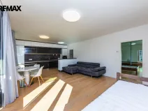 Pronájem bytu 2+kk, Praha - Vršovice, Altajská, 66 m2