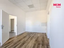 Pronájem obchodního prostoru, Nový Bor, Tržní náměstí, 108 m2