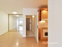 Pronájem bytu 1+kk, Praha - Troja, Hnězdenská, 40 m2