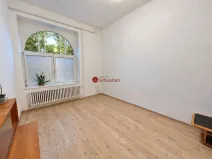 Pronájem bytu 1+1, Pardubice - Zelené Předměstí, náměstí Čs. legií, 60 m2