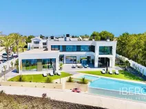 Prodej rodinného domu, Algeciras, Španělsko, Calle del Cabo Roig, 479 m2