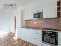 Pronájem bytu 1+kk, Praha - Uhříněves, Oty Bubeníčka, 29 m2