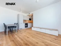 Pronájem bytu 2+kk, Praha - Radlice, U Komína, 41 m2