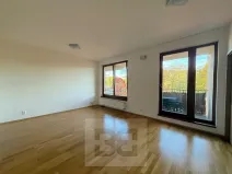 Pronájem bytu 2+kk, Praha - Holešovice, Varhulíkové, 63 m2