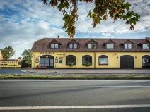 Prodej ubytování, Břežany I, 400 m2