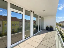 Prodej bytu 3+kk, Znojmo, Jarošova, 76 m2