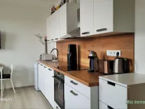 Pronájem bytu 1+kk, Praha - Modřany, Komořanská, 36 m2