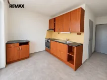 Pronájem bytu 1+1, Slavkov u Brna, sídliště Nádražní, 34 m2