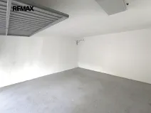 Prodej garáže, Praha - Podolí, 27 m2