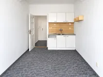 Prodej bytu 1+kk, Hluboká nad Vltavou, Masarykova, 21 m2