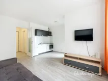 Pronájem bytu 1+kk, Praha - Vysočany, Strnadových, 34 m2
