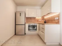 Pronájem bytu 2+kk, Praha, Novoborská, 40 m2