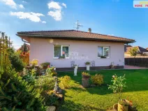 Prodej rodinného domu, Břežany II, 172 m2