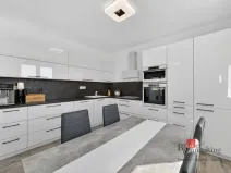 Prodej bytu 4+kk, Vochov, 80 m2