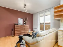 Pronájem atypického bytu, Praha - Záběhlice, Jabloňová, 50 m2