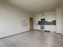 Pronájem bytu 2+kk, Jindřichův Hradec - Jindřichův Hradec III, sídliště Vajgar, 45 m2