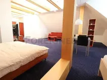 Pronájem bytu 2+1, Hradec Králové, Malé náměstí, 98 m2