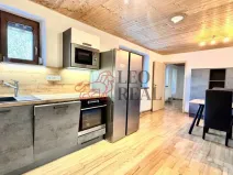 Prodej rodinného domu, Lopeník, 250 m2