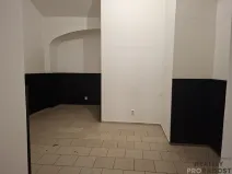 Pronájem obchodního prostoru, Slaný, Masarykovo náměstí, 115 m2