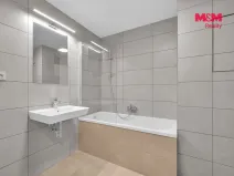 Pronájem bytu 2+kk, Pardubice - Ohrazenice, U Sportovní školy, 51 m2