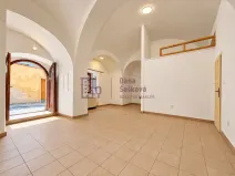 Pronájem obchodního prostoru, Jindřichův Hradec - Jindřichův Hradec I, nám. Míru, 41 m2