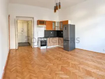 Pronájem bytu 2+kk, Praha - Libeň, náměstí Dr. Václava Holého, 62 m2