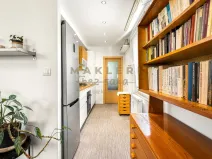 Prodej atypického bytu, Praha, Šimůnkova, 77 m2