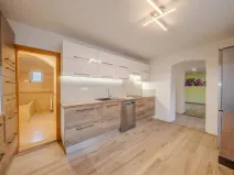 Prodej rodinného domu, Komňa, 182 m2