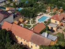 Prodej komerční nemovitosti, Valtice, Střelecká, 400 m2