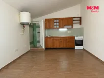 Pronájem bytu 1+kk, Červené Pečky, Dobešovice, 20 m2