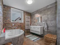 Prodej rodinného domu, Petrovice, 240 m2