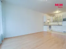 Pronájem bytu 2+kk, Praha, Sazovická, 47 m2