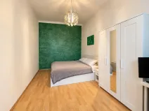 Pronájem bytu 2+kk, Praha - Libeň, Sokolovská, 37 m2
