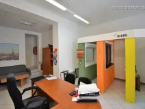 Pronájem obchodního prostoru, Beroun, Nám. M.Poštové, 49 m2