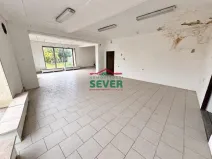 Pronájem obchodního prostoru, Lom, nám. Republiky, 330 m2