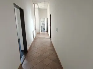 Pronájem kanceláře, Teplice, 151 m2