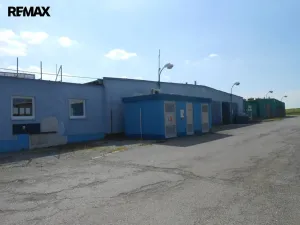 Pronájem výrobních prostor, Měnín, 1030 m2