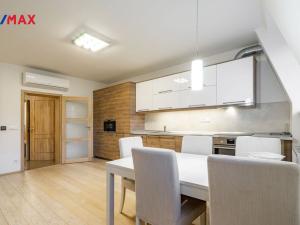 Prodej činžovního domu, Karlovy Vary, Bulharská, 635 m2