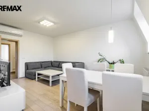 Prodej činžovního domu, Karlovy Vary, Bulharská, 635 m2