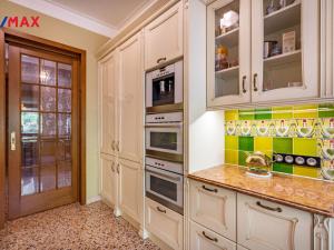 Prodej bytu 6+kk, Karlovy Vary, U Imperiálu, 280 m2