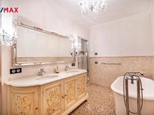 Prodej bytu 6+kk, Karlovy Vary, U Imperiálu, 280 m2