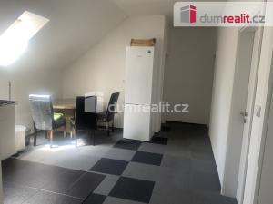 Pronájem bytu 1+kk, Praha - Hostavice, Pilská, 16 m2