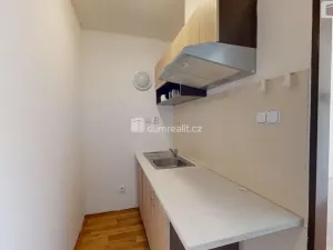 Pronájem bytu 1+1, Opava - Komárov, Podvihovská, 37 m2