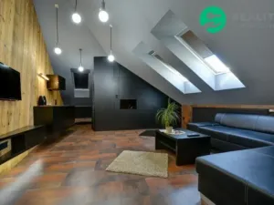 Prodej obchodního prostoru, Šumperk, Dr. E. Beneše, 1100 m2