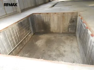 Pronájem výrobních prostor, Měnín, 2100 m2