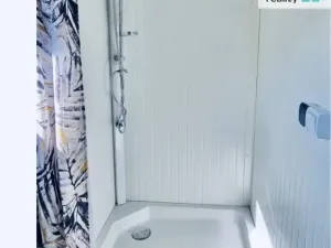 Prodej garáže, Praha 5, Lipová alej, 15 m2