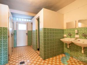 Prodej zemědělského objektu, Králova Lhota - Laziště, 2300 m2